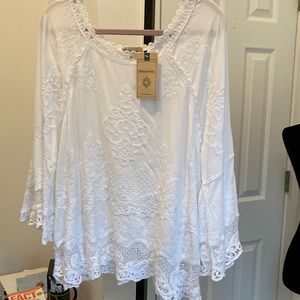 Democracy NWT Embroidered Cold Shoulder Tunic
